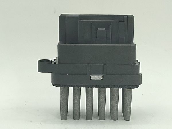 Heater blower motor resistor