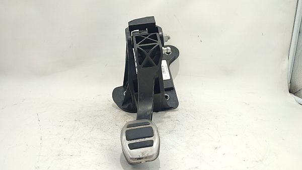Clutch pedal