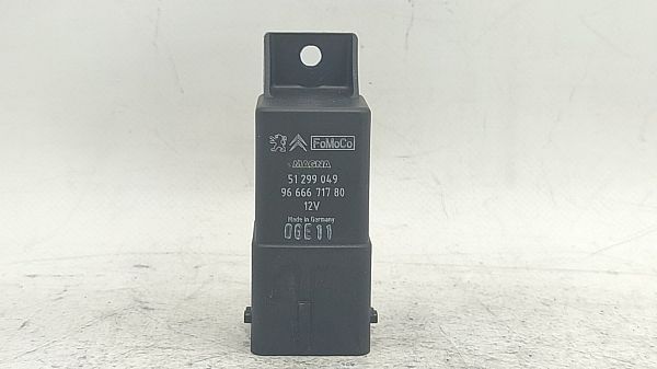 Glow plug pre-heat relay