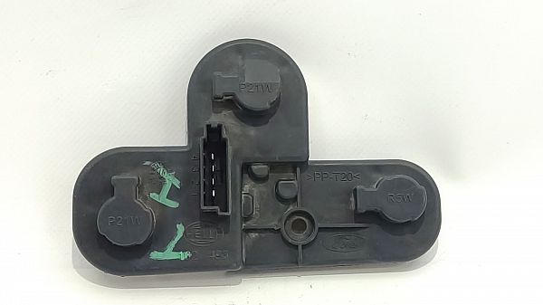 Porte-ampoule de feu arrière
