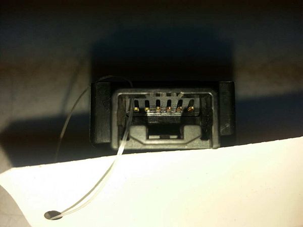 Kontakt - Feststellbremse TOYOTA PRIUS Hatchback (_W2_)