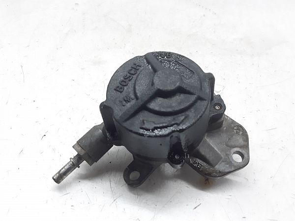 Engine oil radiator