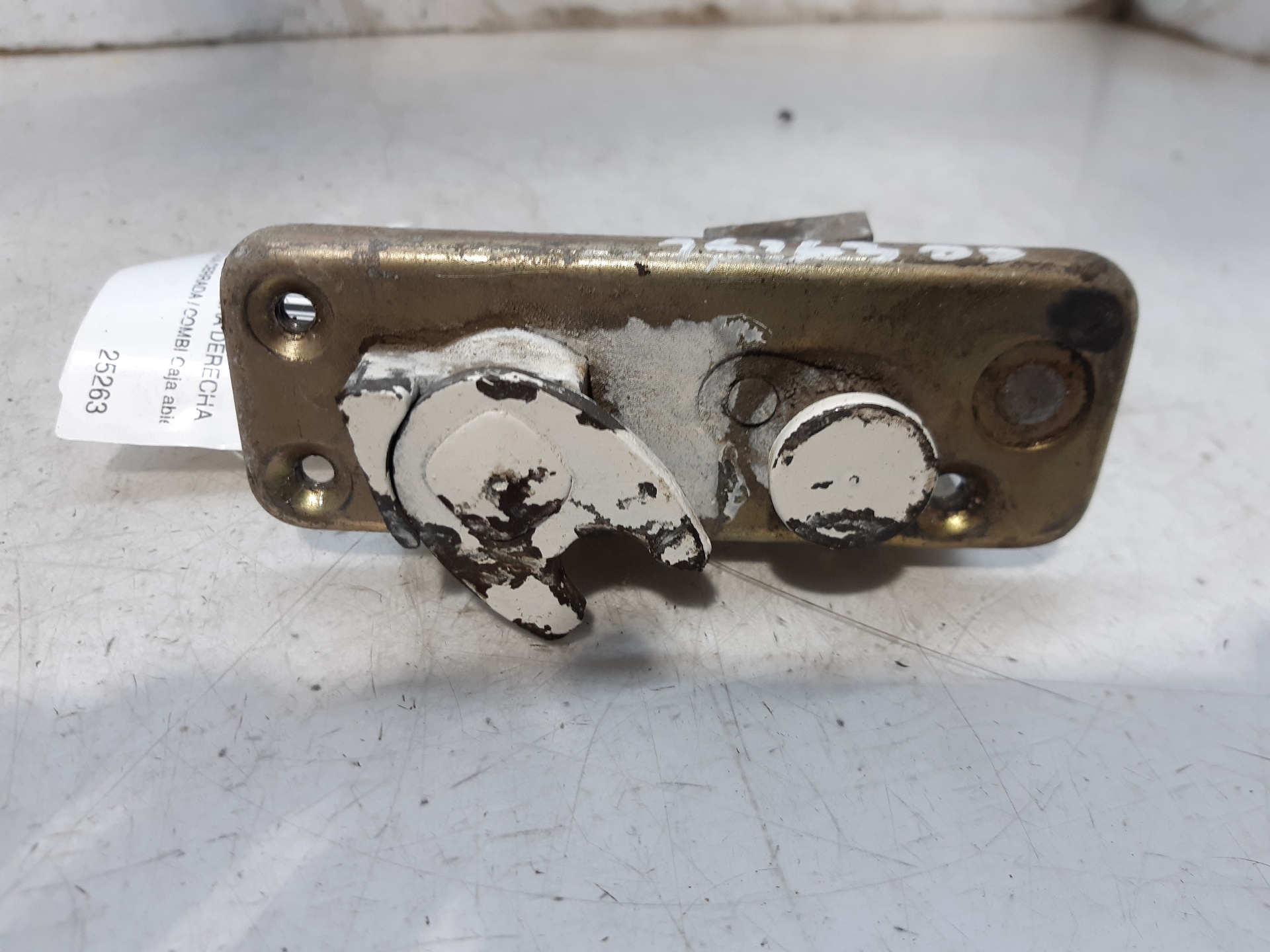 Türschloss MERCEDES-BENZ 100 Platform/Chassis (631)