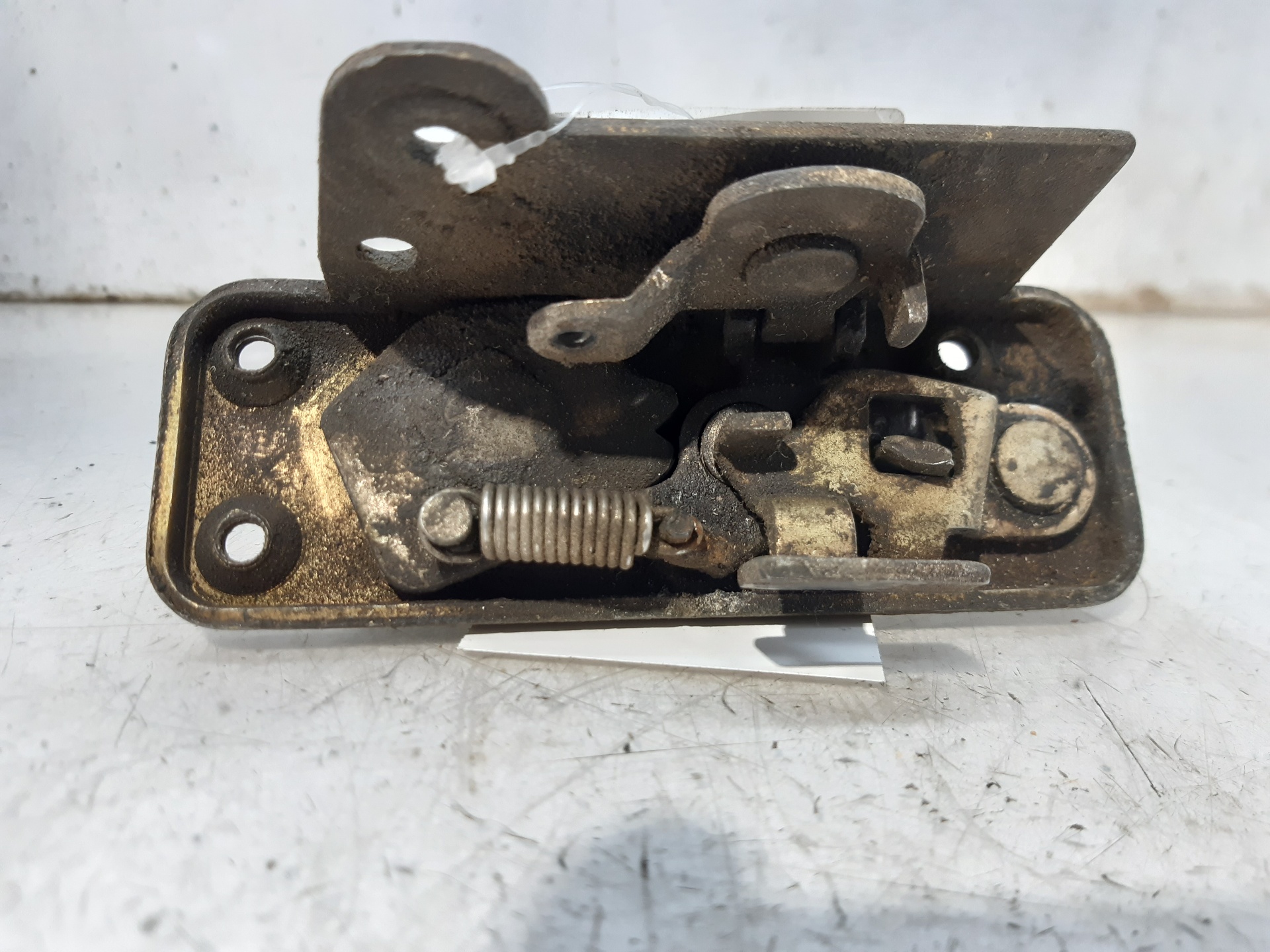 Türschloss MERCEDES-BENZ 100 Platform/Chassis (631)