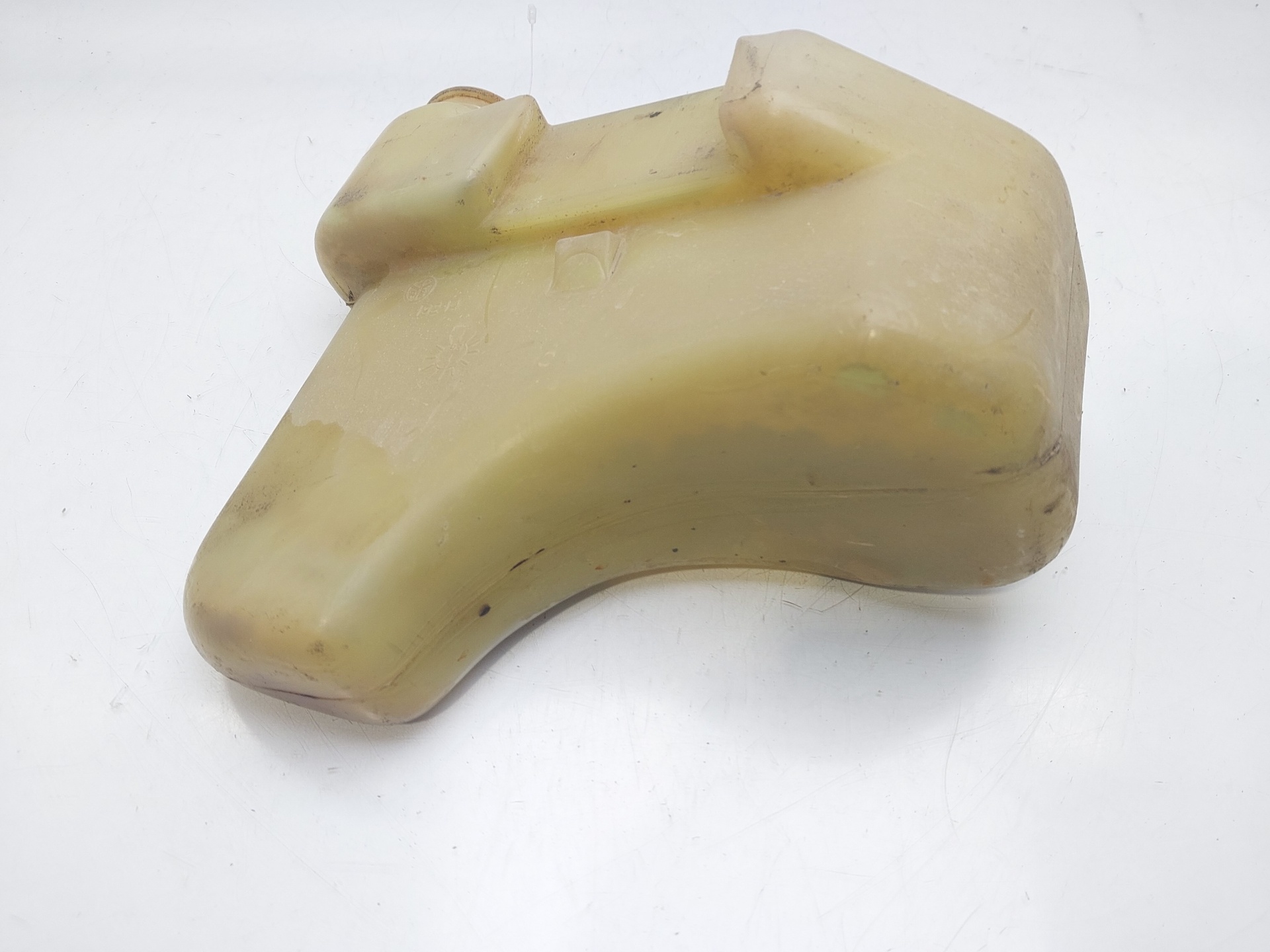 Ausgleichsbehälter SEAT TERRA (24)