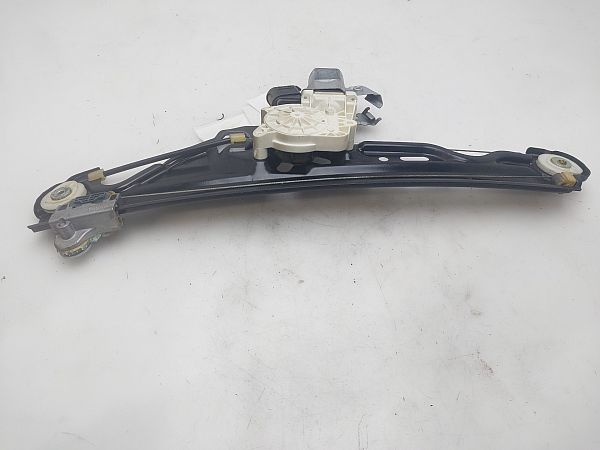 Door window regulator with motor