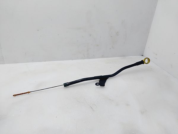 Oil level dipstick