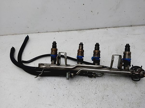 Fuel injector