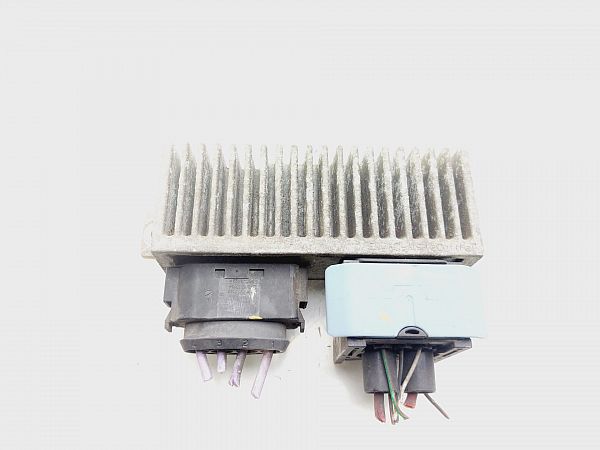 Glow plug pre-heat relay