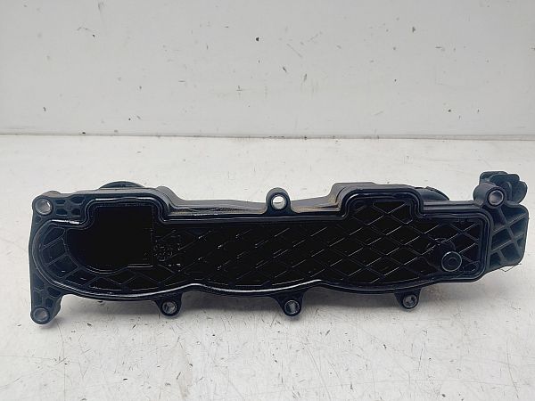 Rocker cover