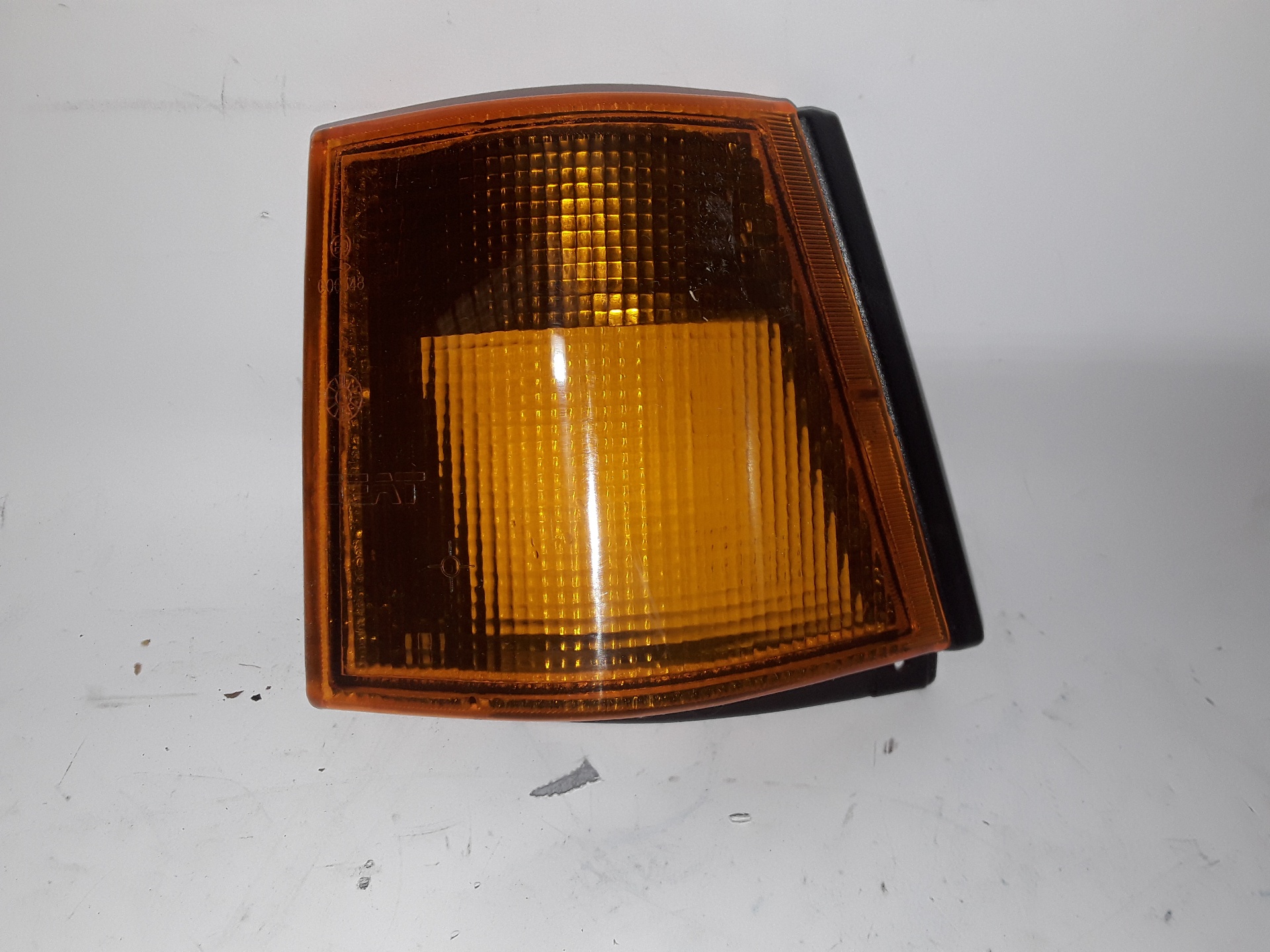 Blinker vorn SEAT FURA (025A)