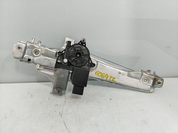 159001532 : Ruderegulator og Rudemotor - Autoparts24