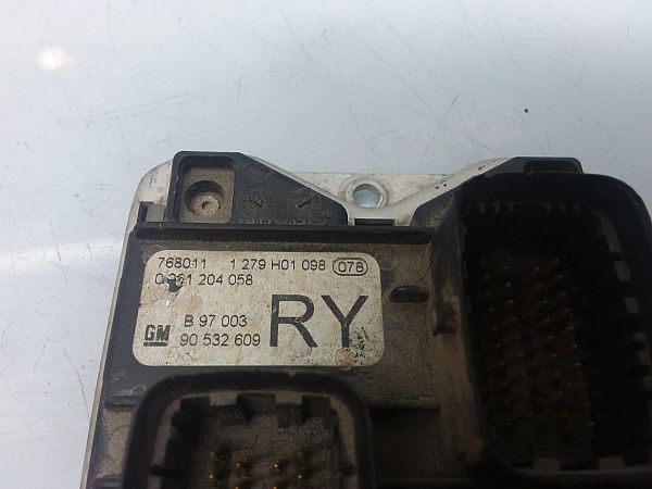 Motorsteuergerät (ECU) OPEL CORSA B (S93)