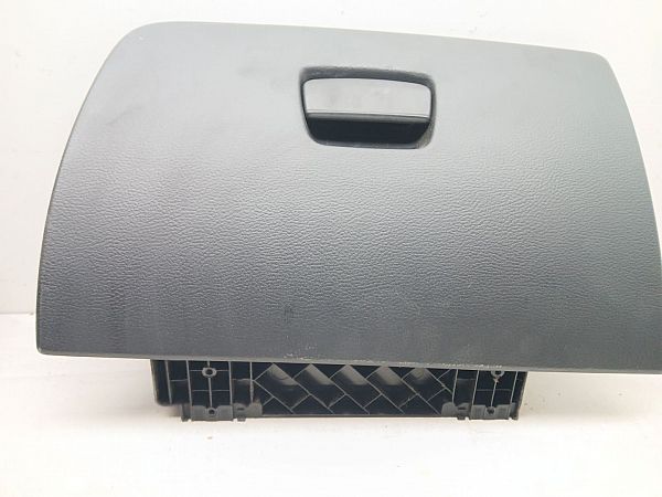 Glove box lid