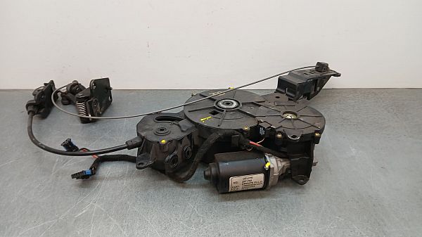 Sliding door motor