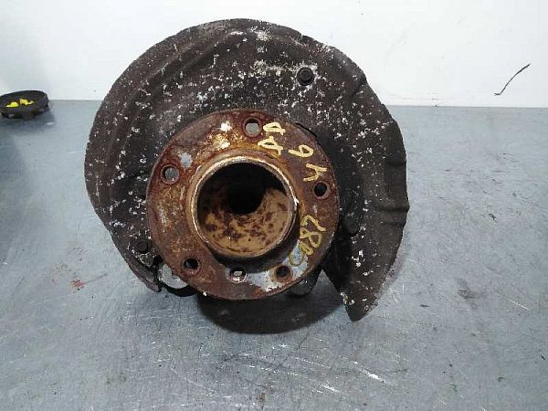 Wheel hub spindle knuckle