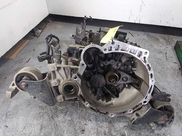 Versnellingsbak handgeschakeld HYUNDAI ACCENT III Saloon (MC)