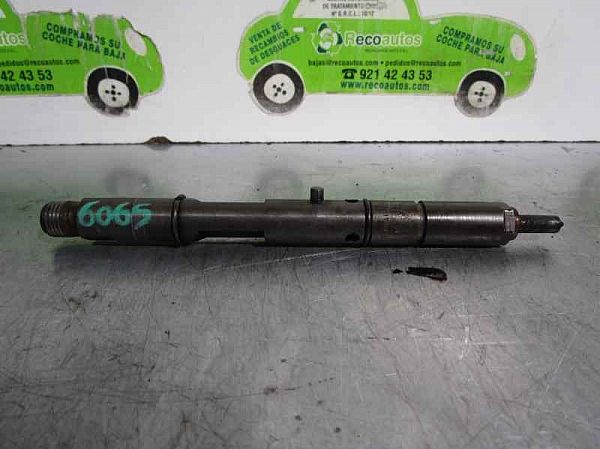 Fuel injector
