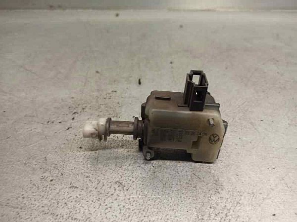 Fuel tank cap lock motor