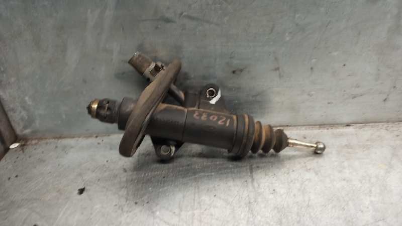Clutch master cylinder