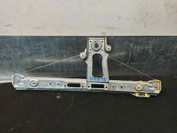 Door manual window regulator