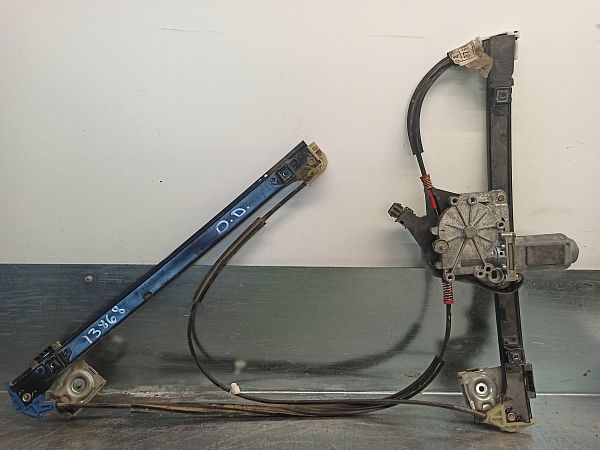 Door electric window regulator