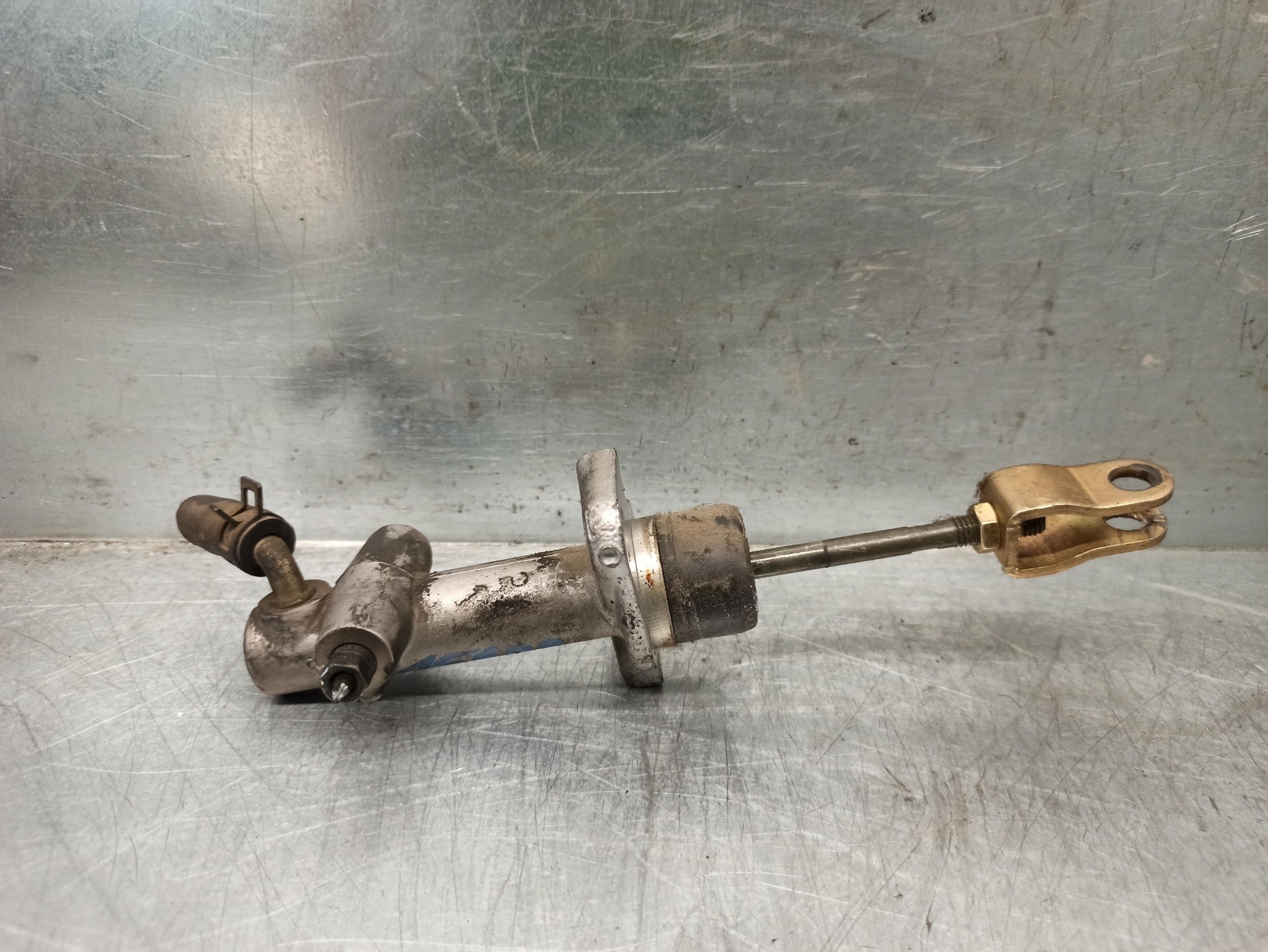 Kupplungsgeberzylinder DAEWOO TACUMA (U100)