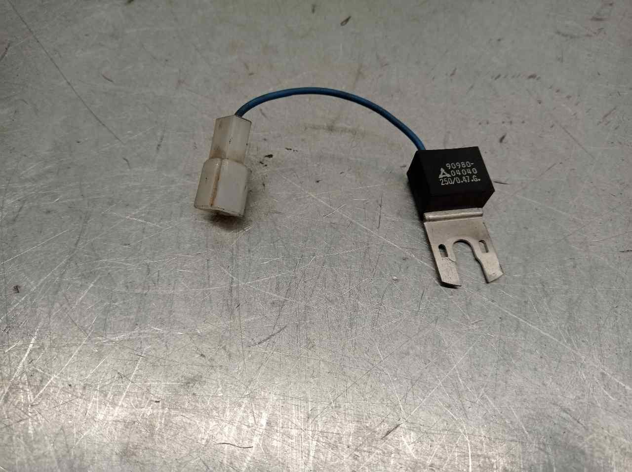 Diverse Relais TOYOTA HIACE III Bus (_H5_, _H6_, _H7_, _H8_, _H9_)