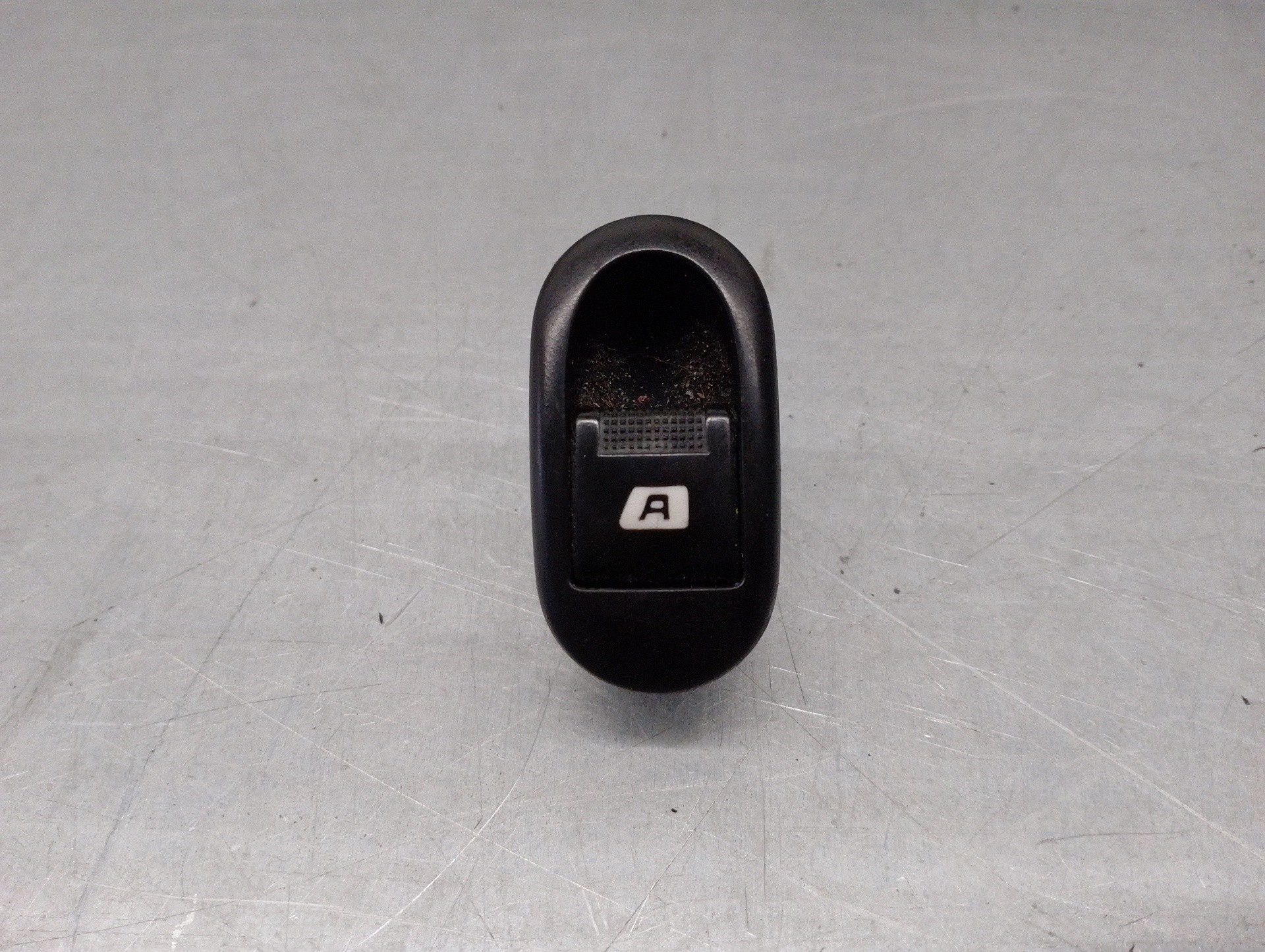 Fensterheberschalter PEUGEOT 1007 (KM_)