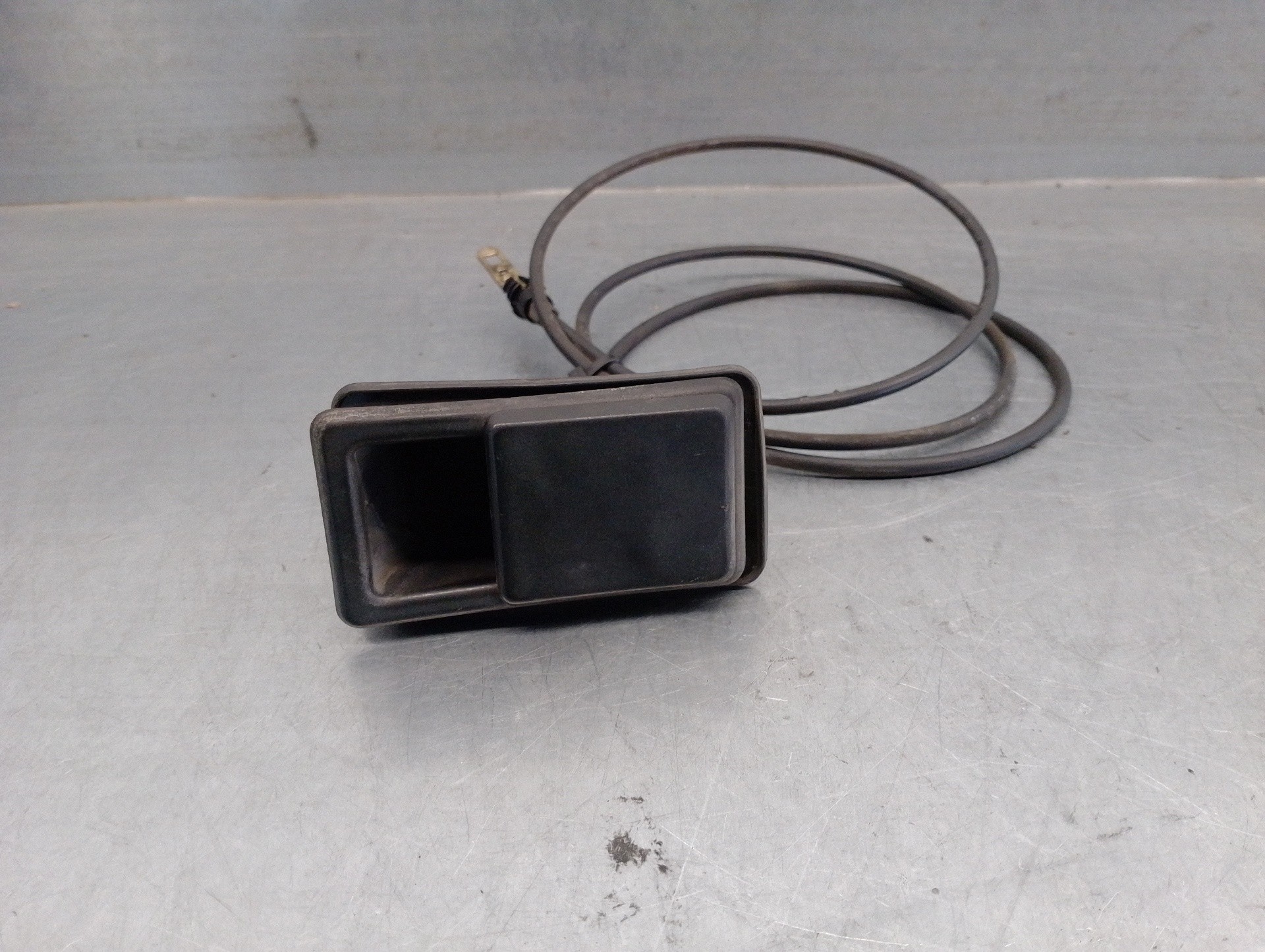 Handgriff innen RENAULT FUEGO (136_)