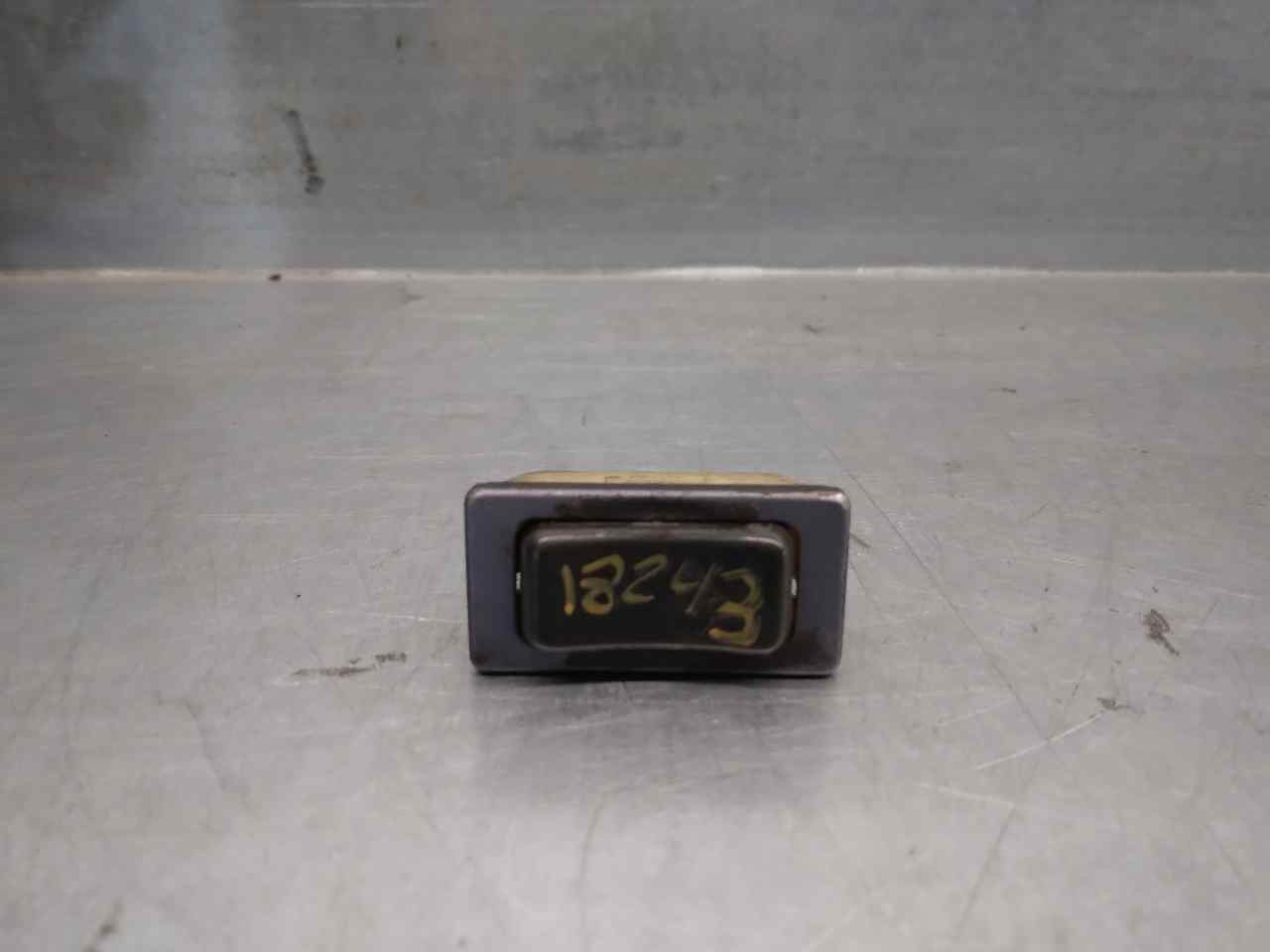 Fensterheberschalter RENAULT FUEGO (136_)