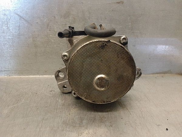 Vacuum pump