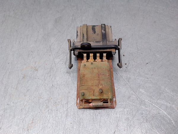 Heater blower motor resistor