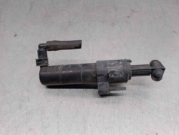 Headlight washer spray nozzle