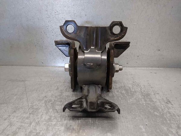 Engine mount bracket