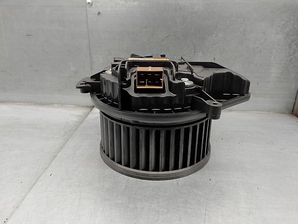Heater blower fan relay