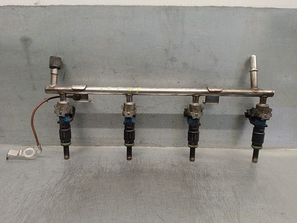 Fuel injectors set