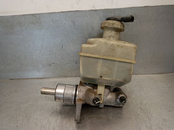 Hauptbremszylinder LAND ROVER DISCOVERY III (L319)