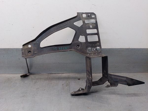 Top upper radiator support slam panel