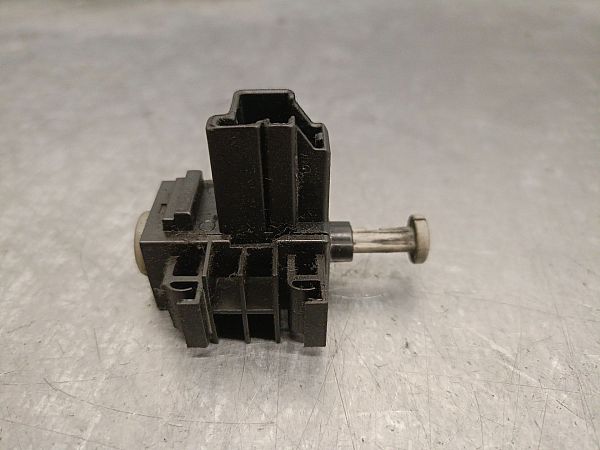 Clutch pedal sensor