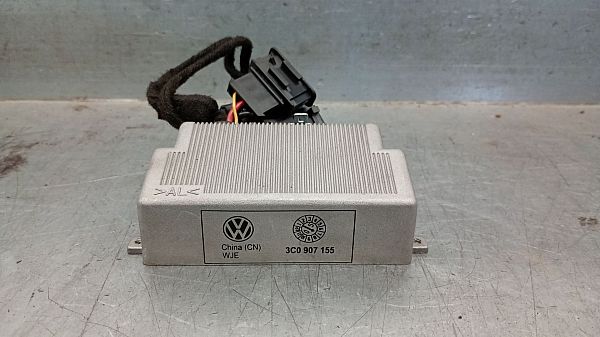 Voltage converter inverter