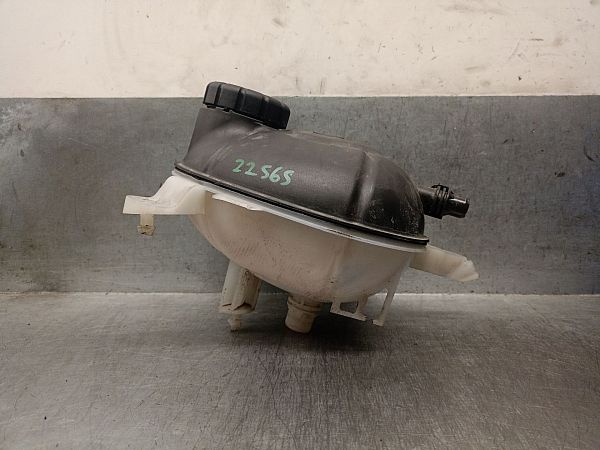 ENFRIADOR DE AGUA Mercedes Benz Clase C W205 A205 C205 S205 1.6-2.2