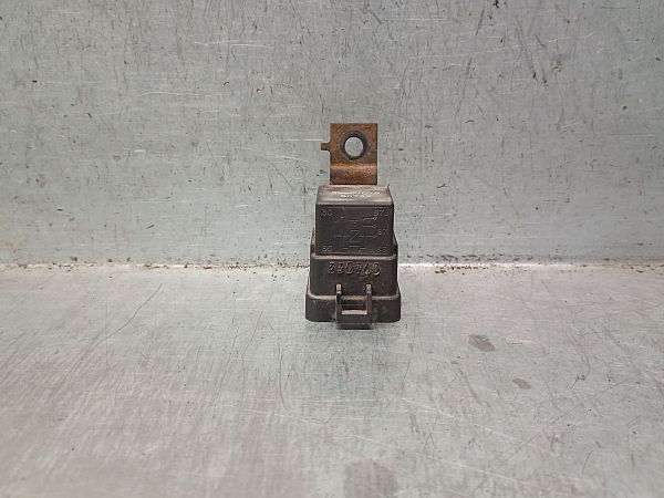 Diverse Relais CHRYSLER GRAND VOYAGER V (RT)