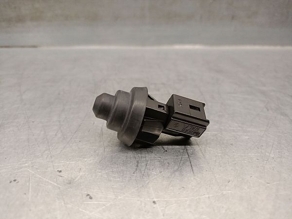 Door sensor