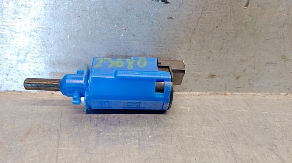 Clutch pedal sensor