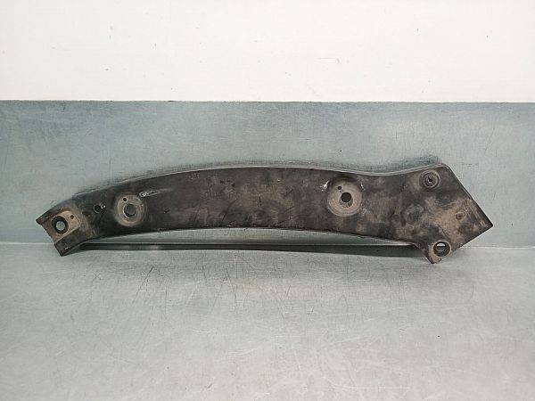 Radiator support bracket