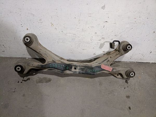 Hinterachse kpl. SAAB 9-5 (YS3E)