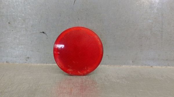 Rear light reflector