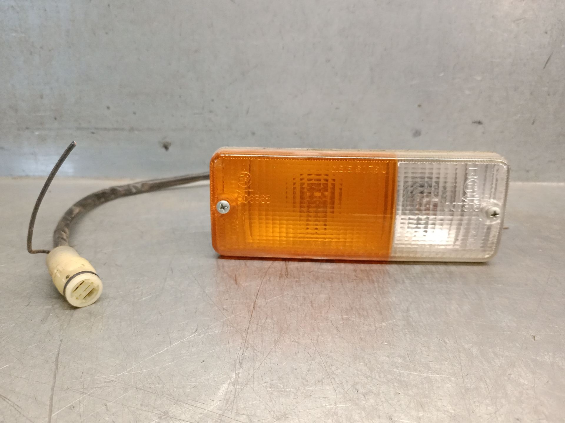 Blinker vorn SUZUKI SAMURAI Closed Off-Road Vehicle (SJ_)