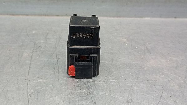 Diverse Relais CHRYSLER VOYAGER Mk III (RG, RS)